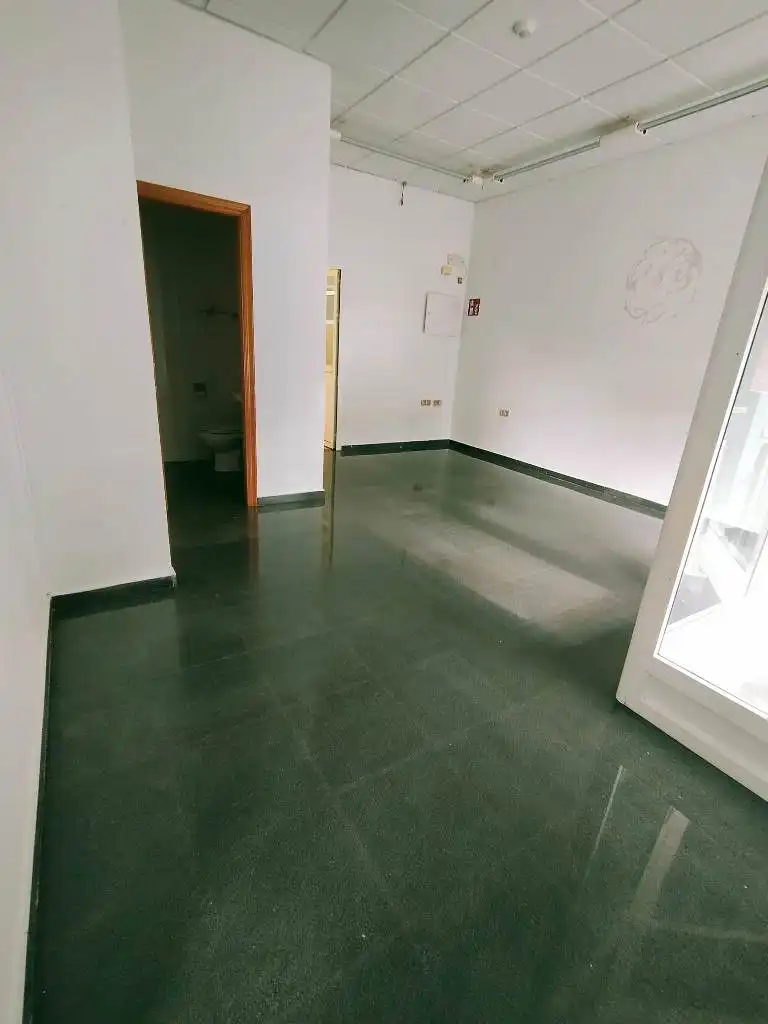 Local comercial en venta en Avenida de Juan Carlos I, imagen 9