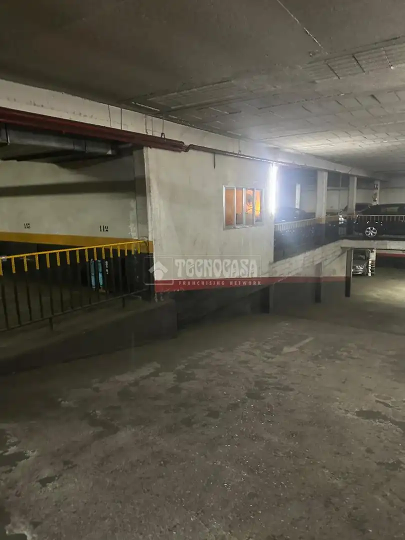 Garage for sale in Fuenlabrada