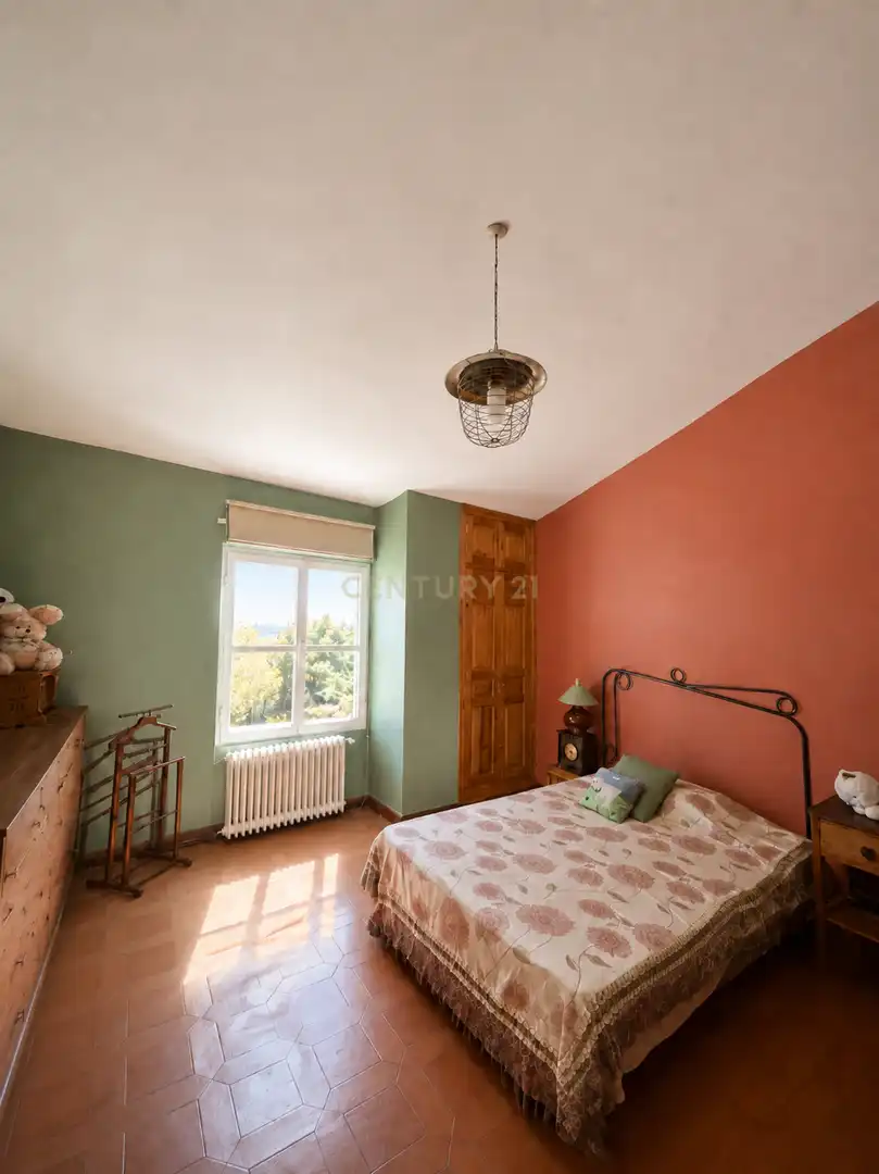 Dormitori de Casa o xalet en venda en Trujillo amb Aire condicionat, Jardí privat i Traster