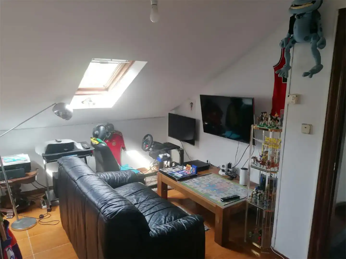 Sala d'estar de Finca rústica en venda en Puente Viesgo amb Aire condicionat i Balcó