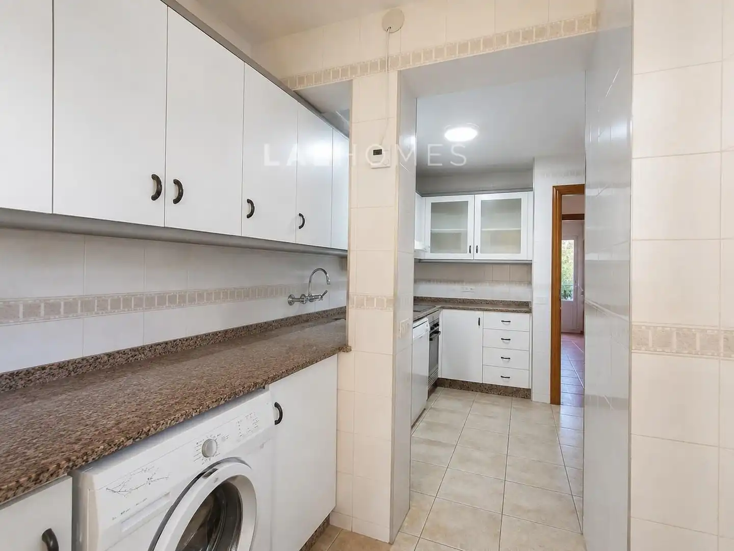 Casa aparellada amb terrassa en venda a Heliópolis, imagen 8
