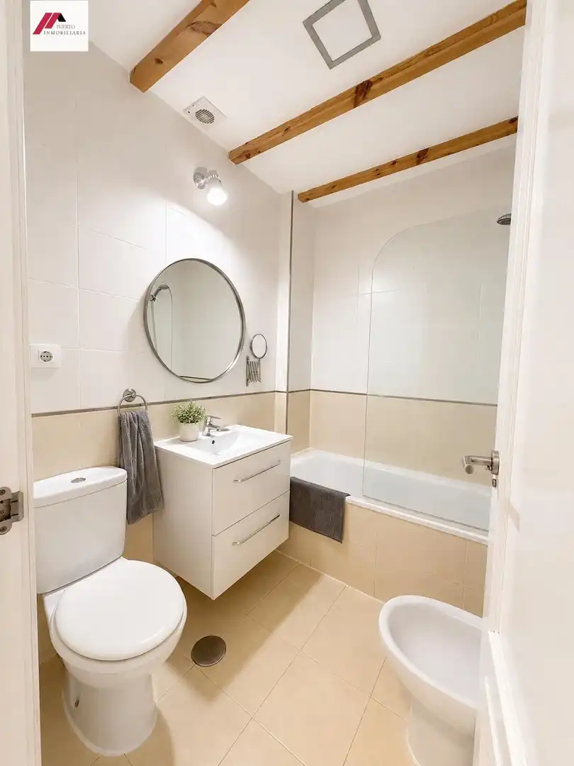 Bathroom of Apartments for sale in El Puerto de Santa María  with Air Conditioner and Furnished