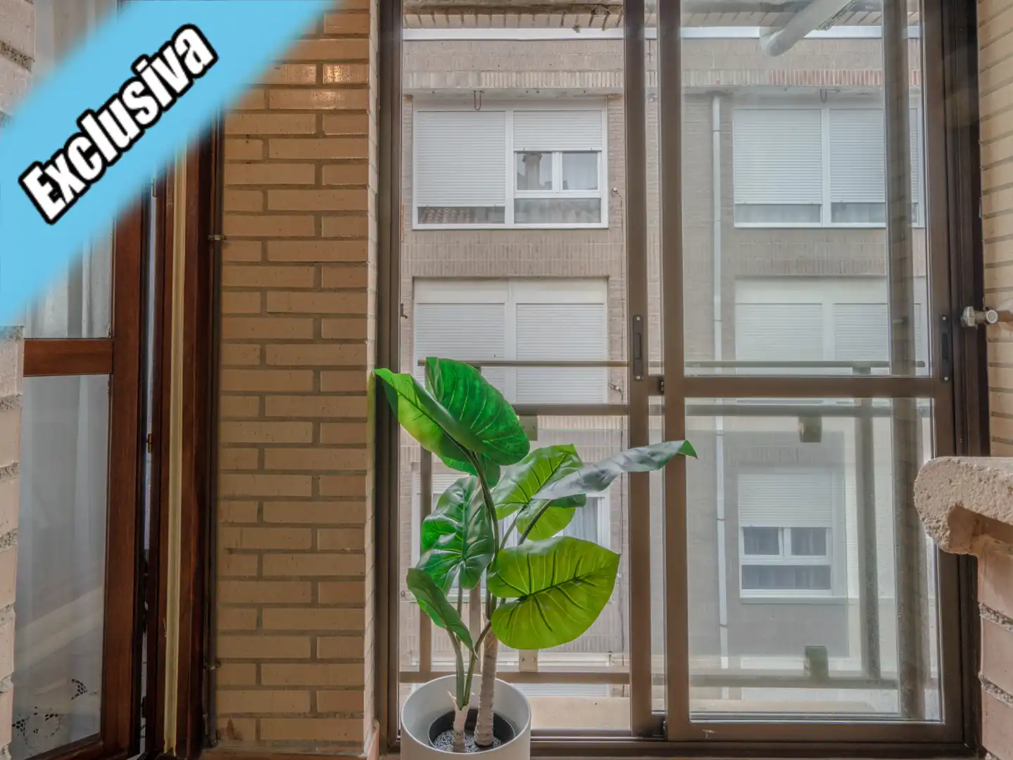 Vista exterior de Dúplex en venta en Santoña con Calefacción, Parquet y Terraza
