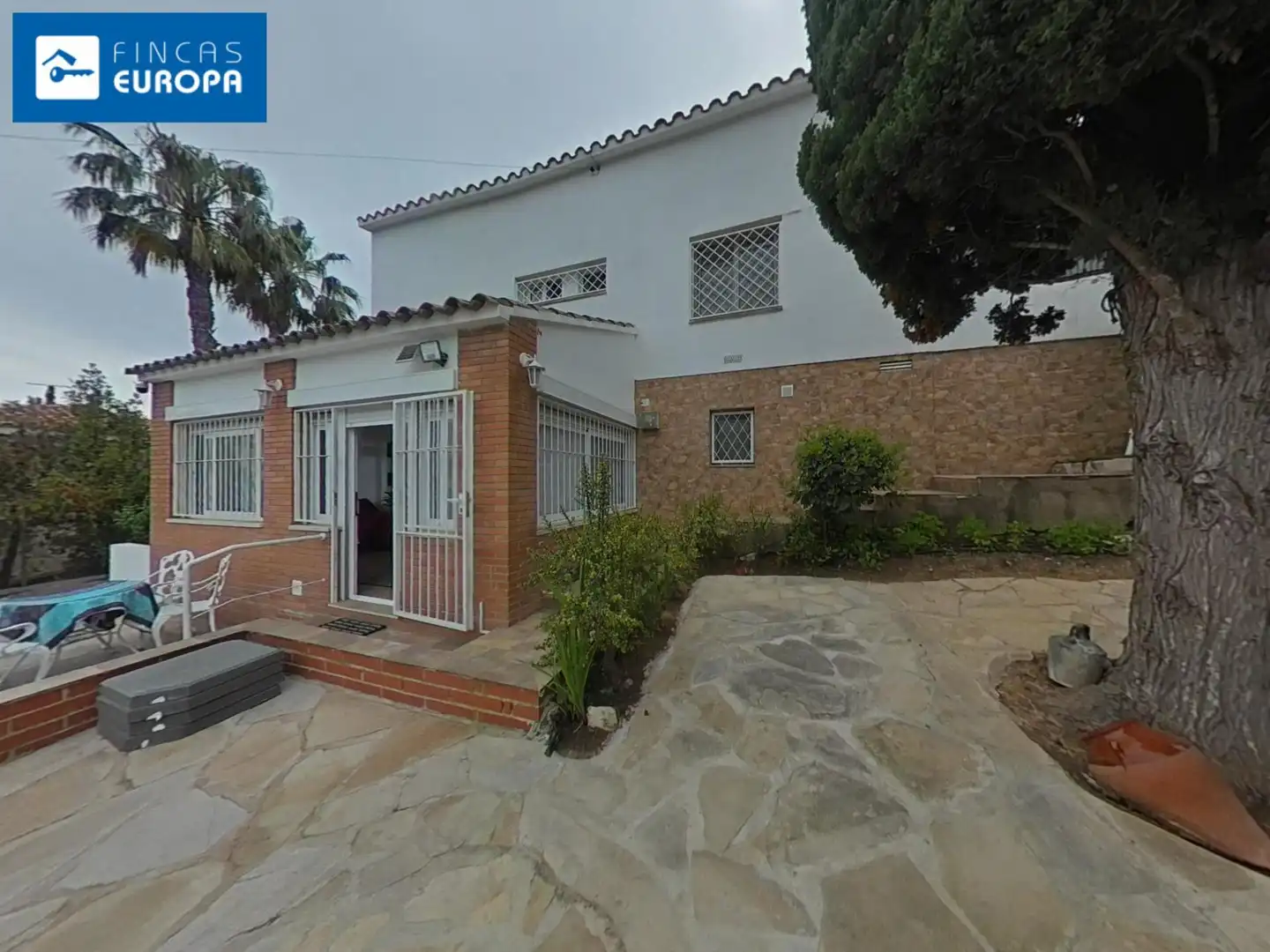 Vista exterior de Casa o xalet en venda en Salou amb Calefacció, Jardí privat i Traster
