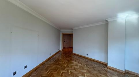 Photo 5 of Flat for sale in Avenida de Pío XII, Iturrama, Navarra