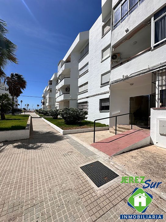 Exterior view of Flat to rent in El Puerto de Santa María  with Air Conditioner, Terrace and Furnished