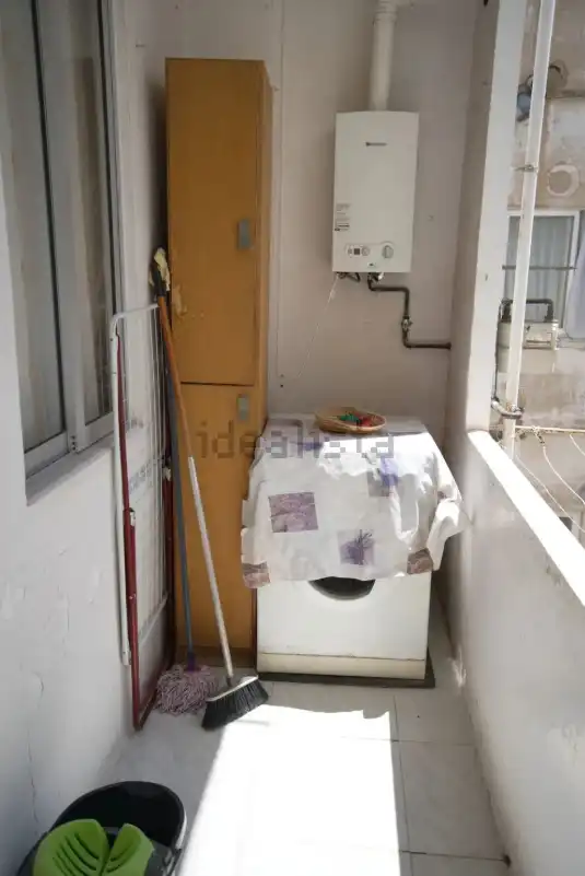 Terrasse von Wohnung zur Miete in Valencia mit Abstellraum, Möbliert und Ofen