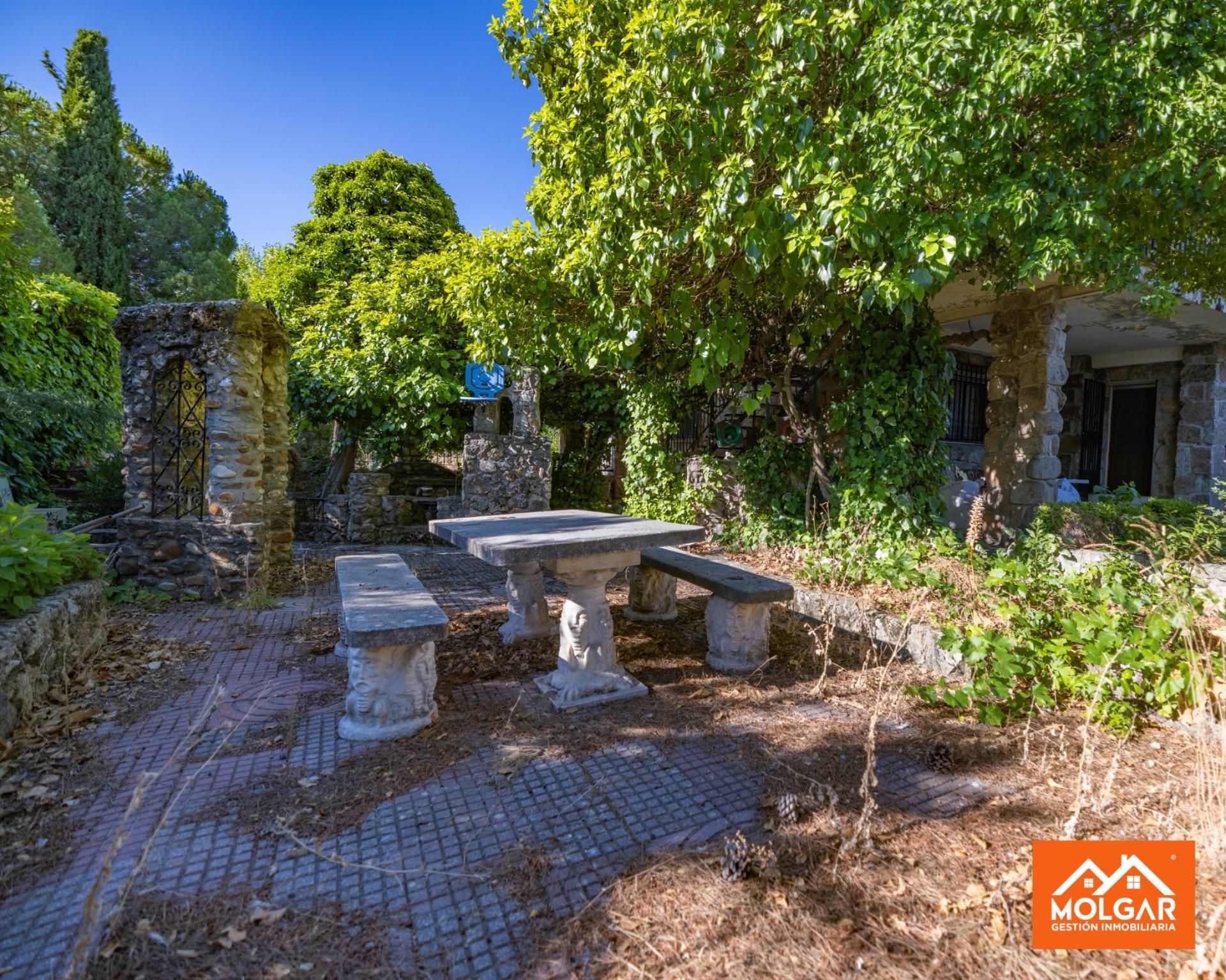 Terrassa de Casa o xalet en venda en Torrejón del Rey amb Jardí privat, Piscina i Piscina comunitària