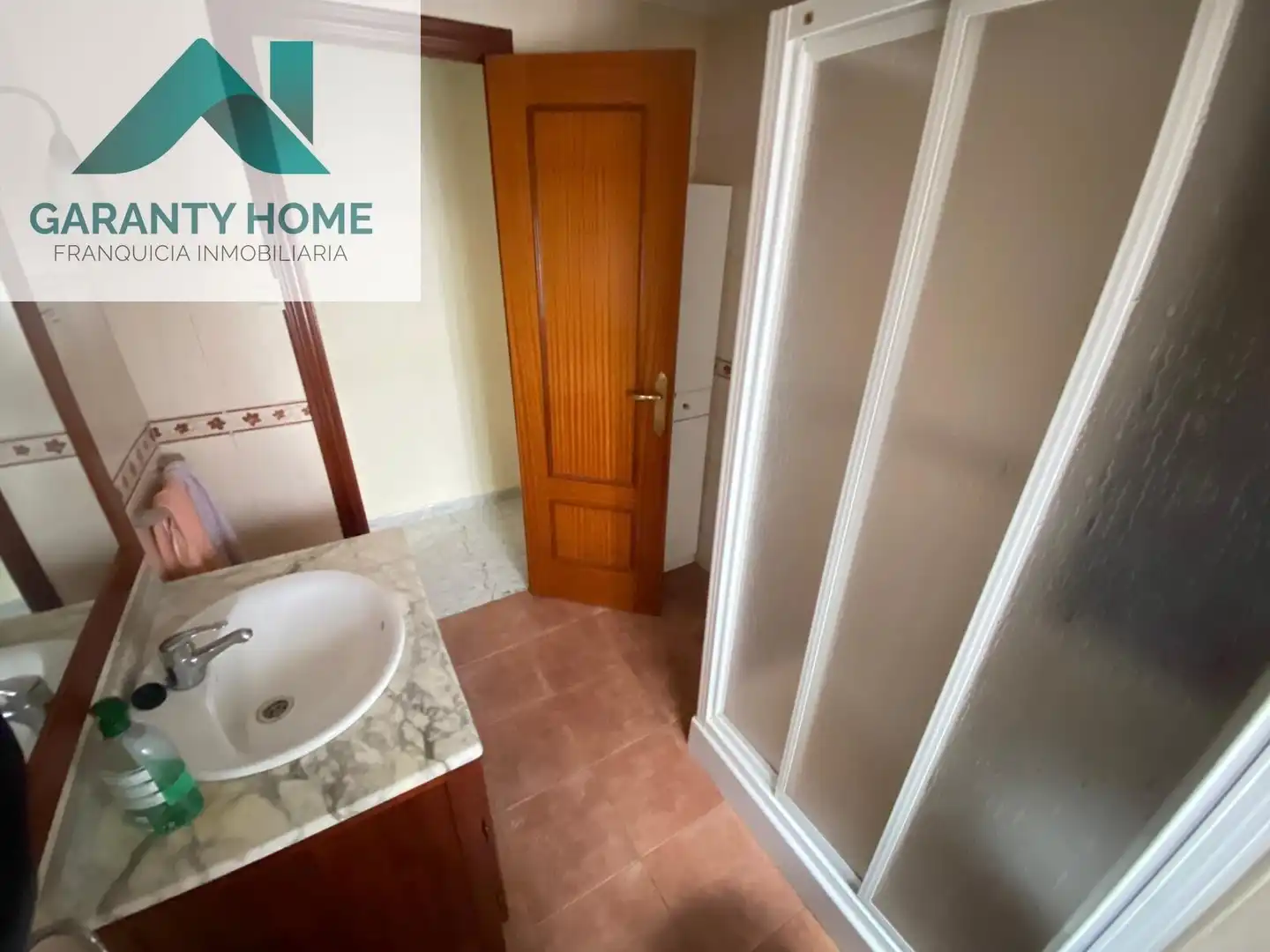 Bathroom of Houses for sale in Jaén  with Air Conditioner, Terrace and Storage room