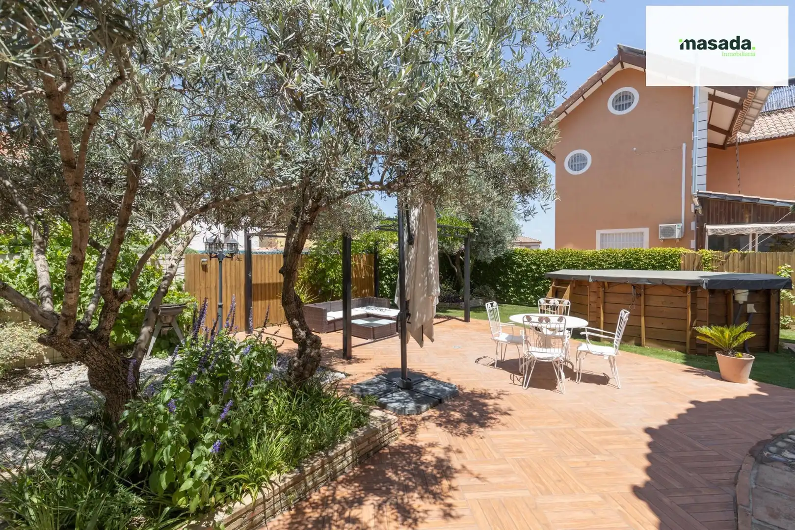 Terraza de Casa o chalet en venta en Vegas del Genil con Calefacción, Jardín privado y Piscina