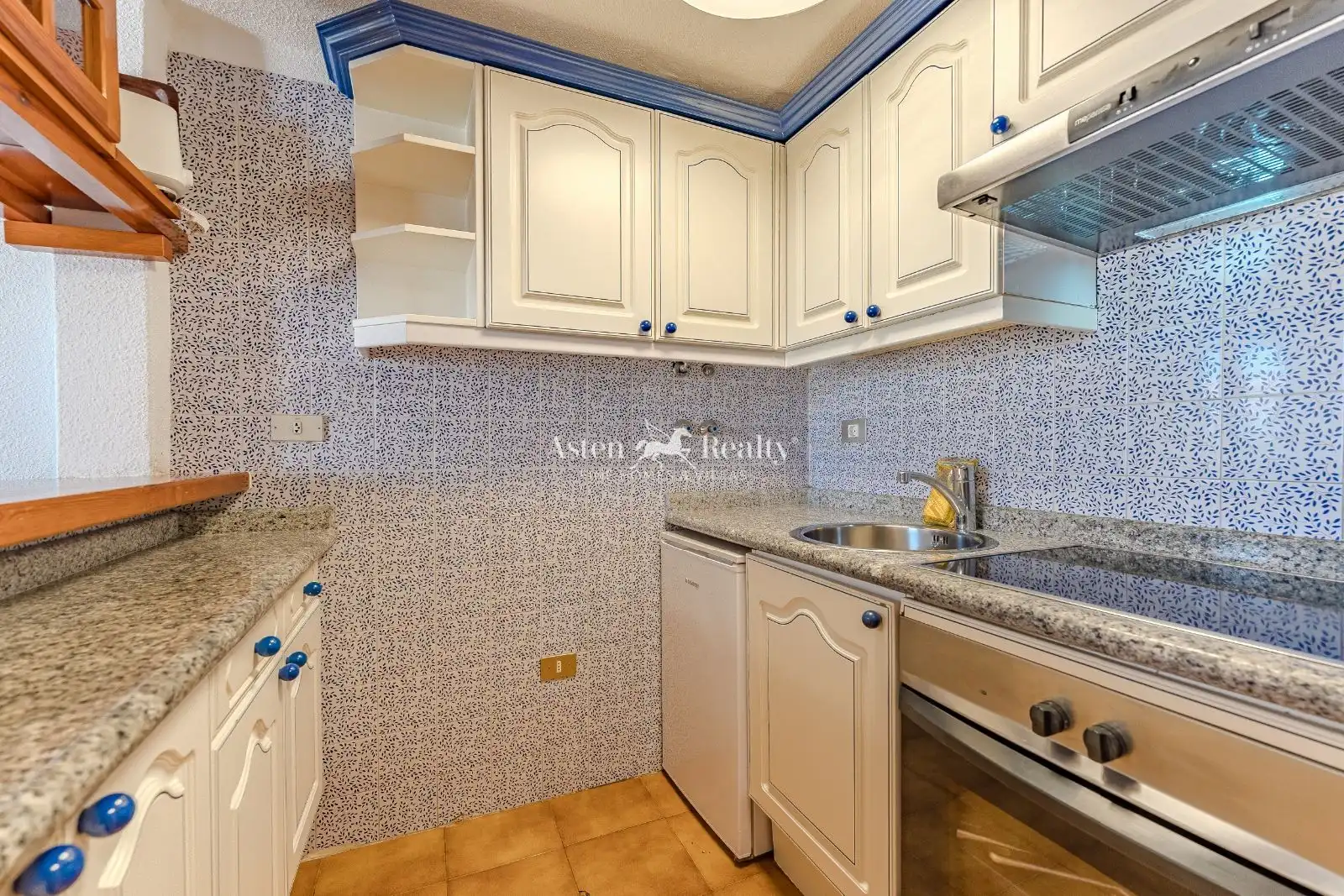 Küche von Maisonette zum Verkauf in Arona mit Terrasse, Schwimmbad und Möbliert