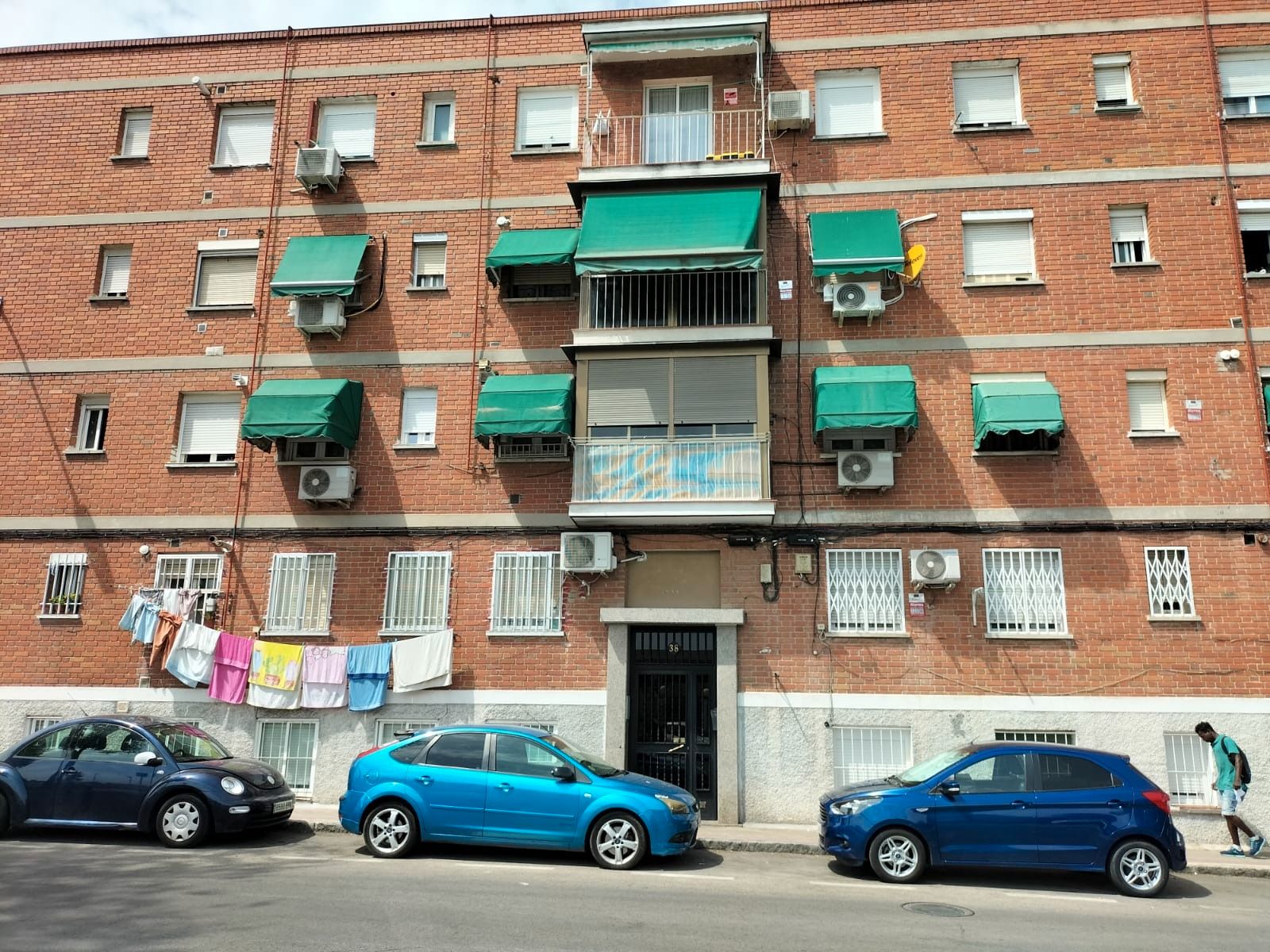 Vista exterior de Piso en venta en  Madrid Capital