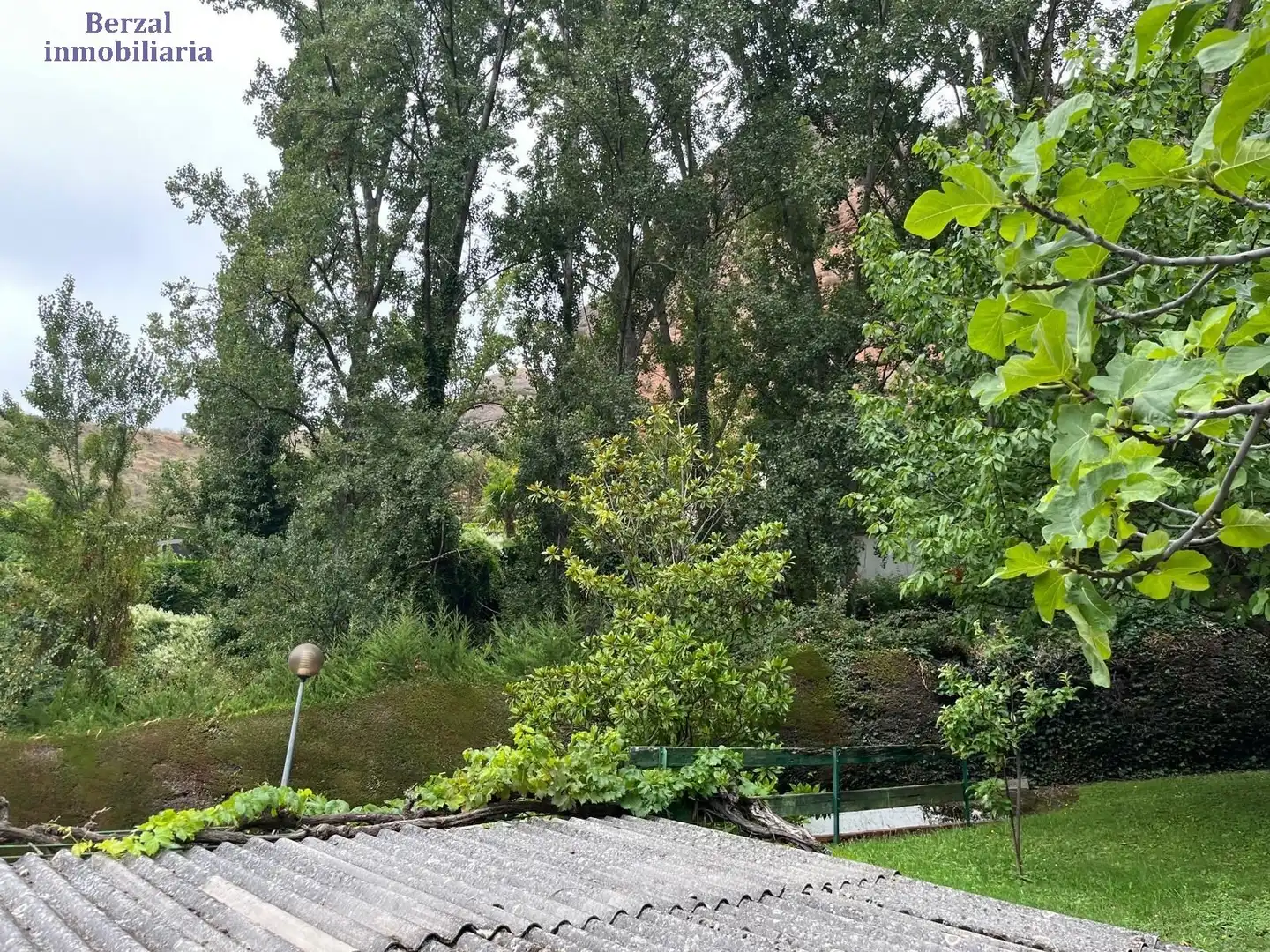 Jardí de Casa o xalet en venda en Sorzano amb Jardí privat, Terrassa i Traster
