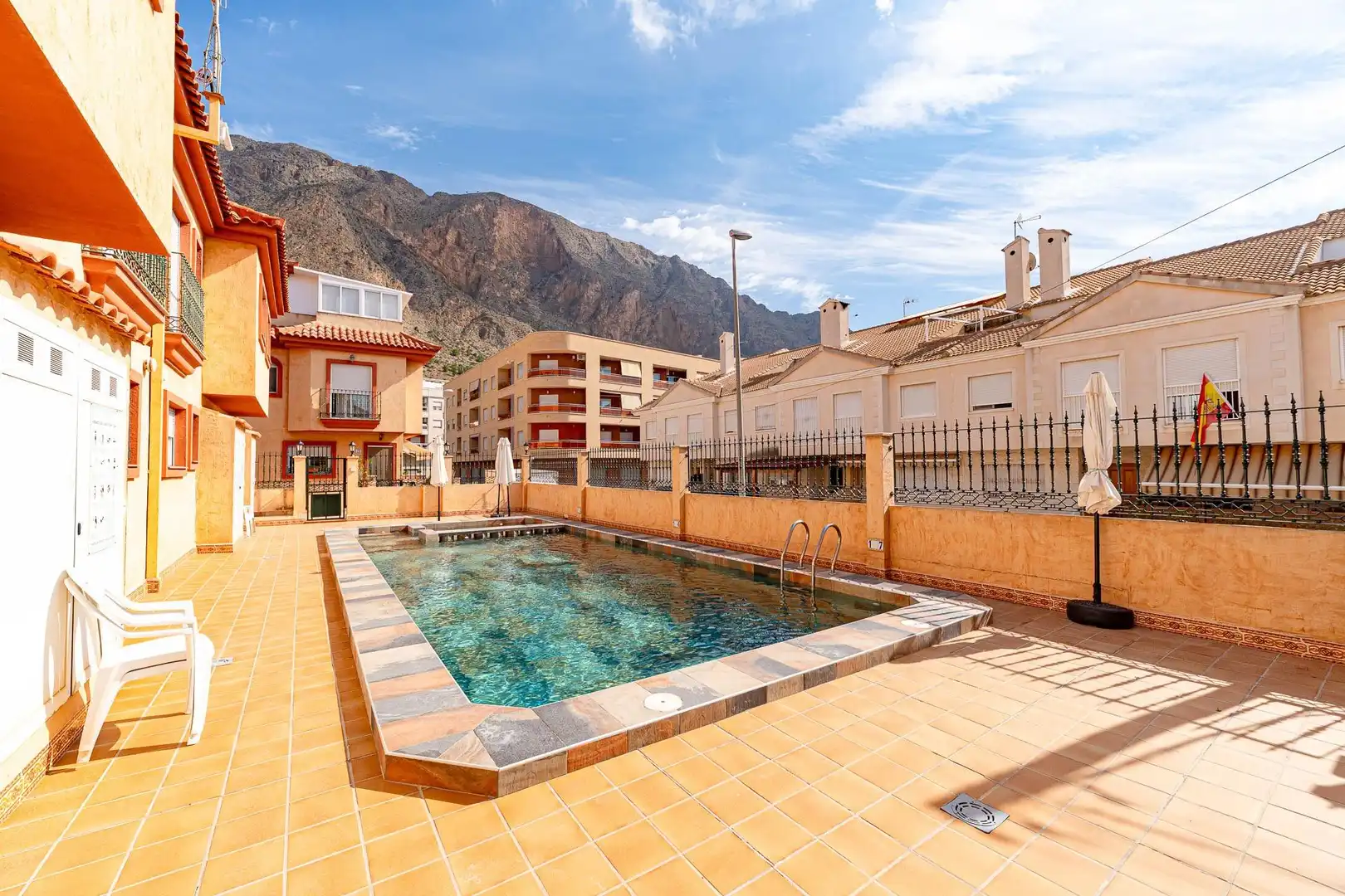 Vista exterior de Casa o xalet en venda en Redován, Alicante