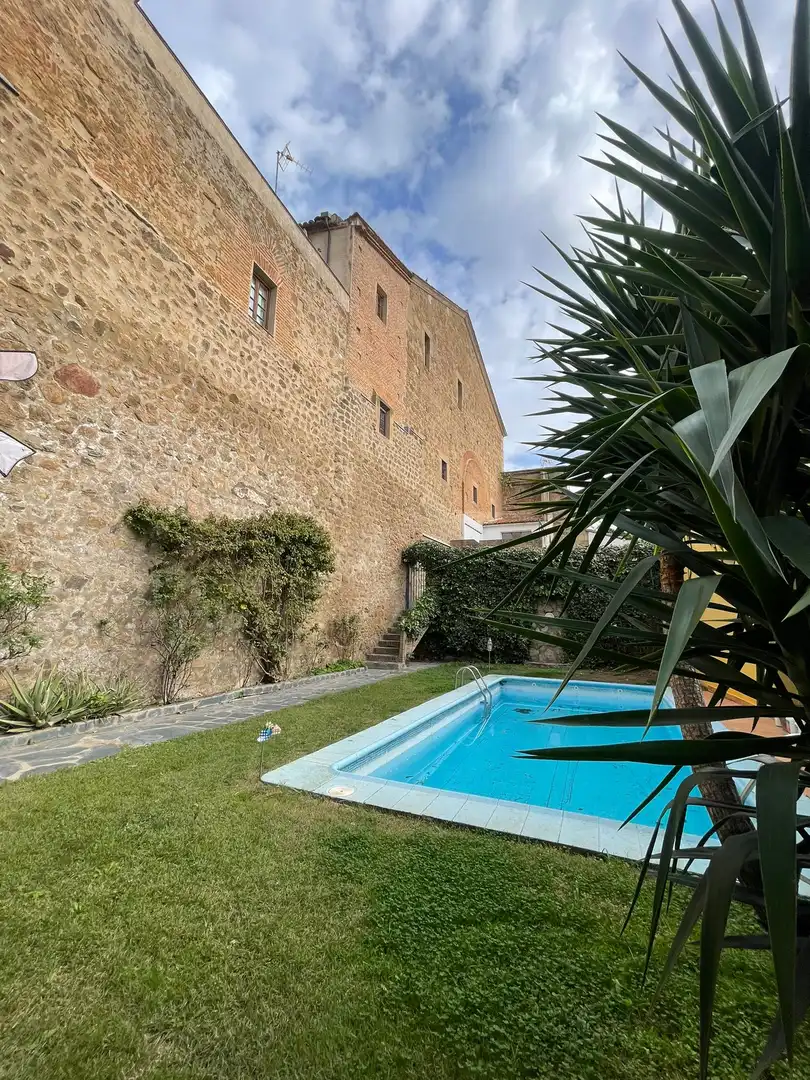 Piscina de Casa o xalet en venda en Plasencia amb Aire condicionat, Calefacció i Jardí privat