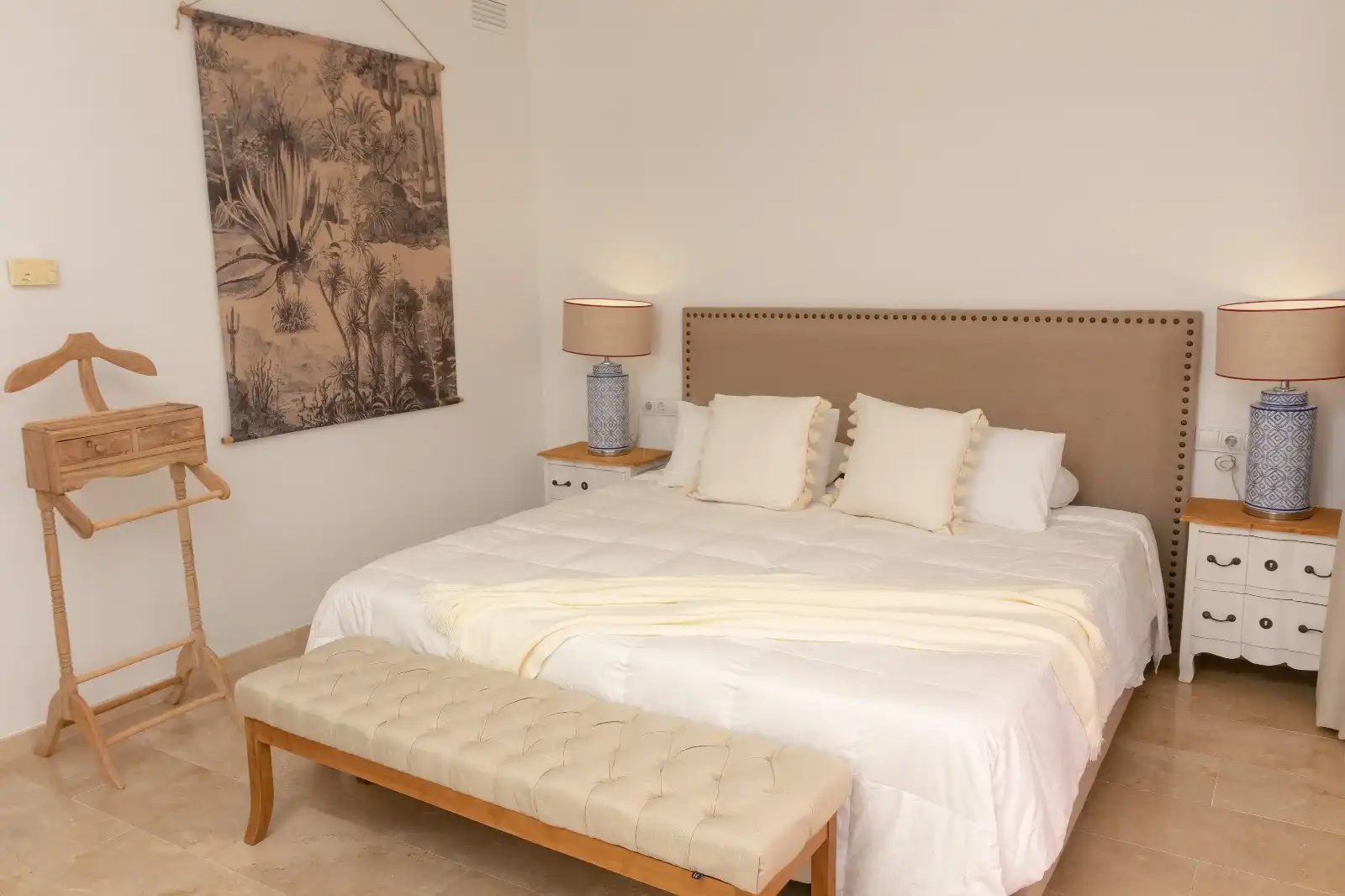 Bedroom of Detached homes for rent in Marbella  with Air Conditioner, Terrace and Storage room
