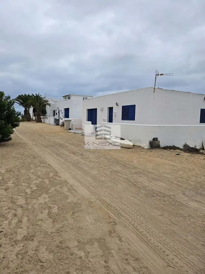 Exterior view of Flat for sale in Teguise