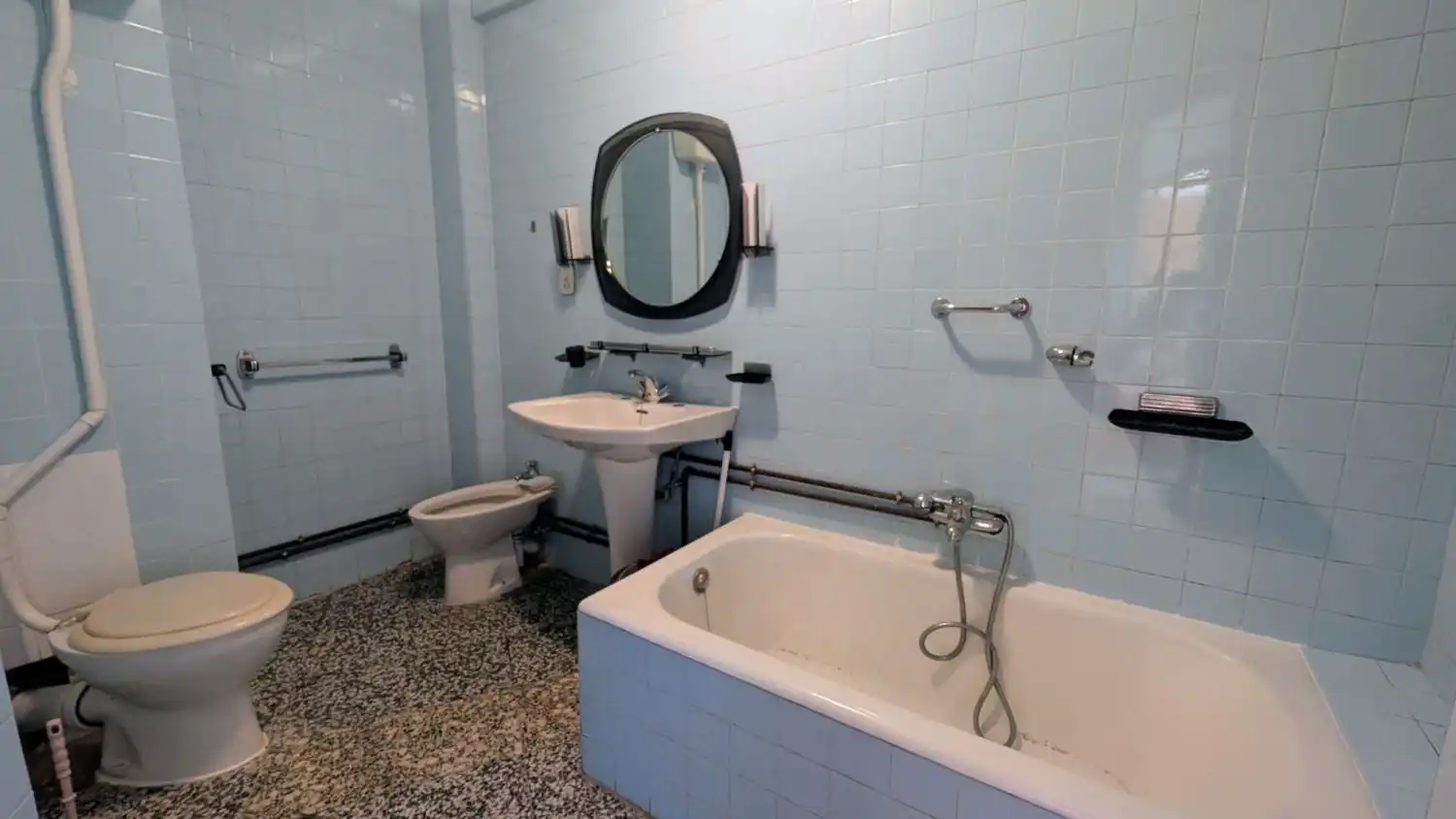 Baño de Piso en venta en Castellón de la Plana / Castelló de la Plana con Aire acondicionado, Calefacción y Balcón
