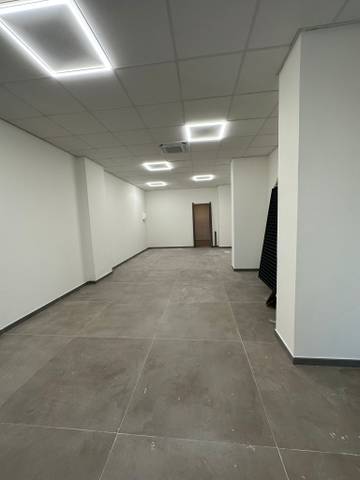 Local comercial en Alquiler en Avinguda d'Oriola en Florida Baja