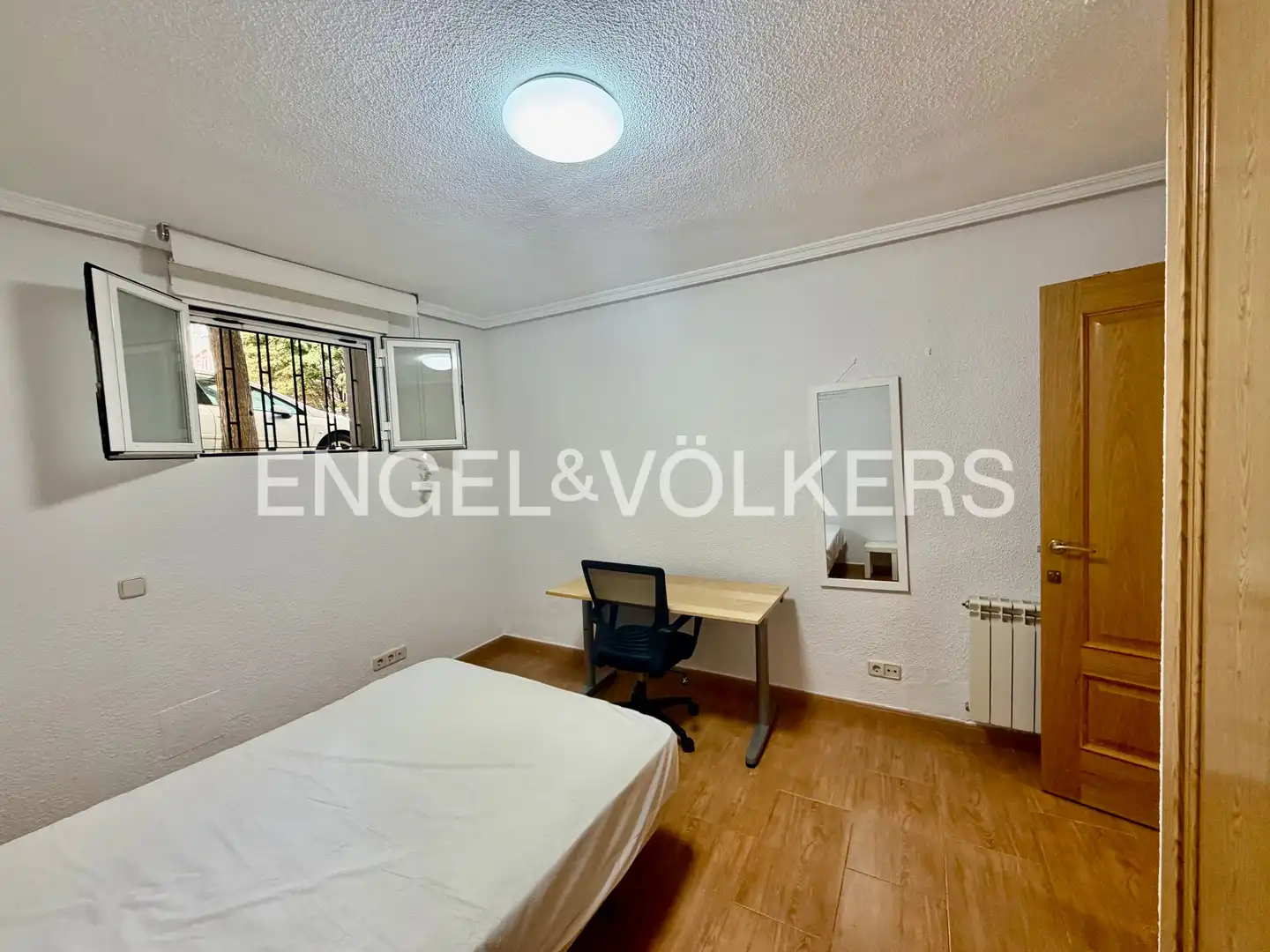 Wohnung zur Miete in Madrid mit Heizung, Parkett und Möbliert