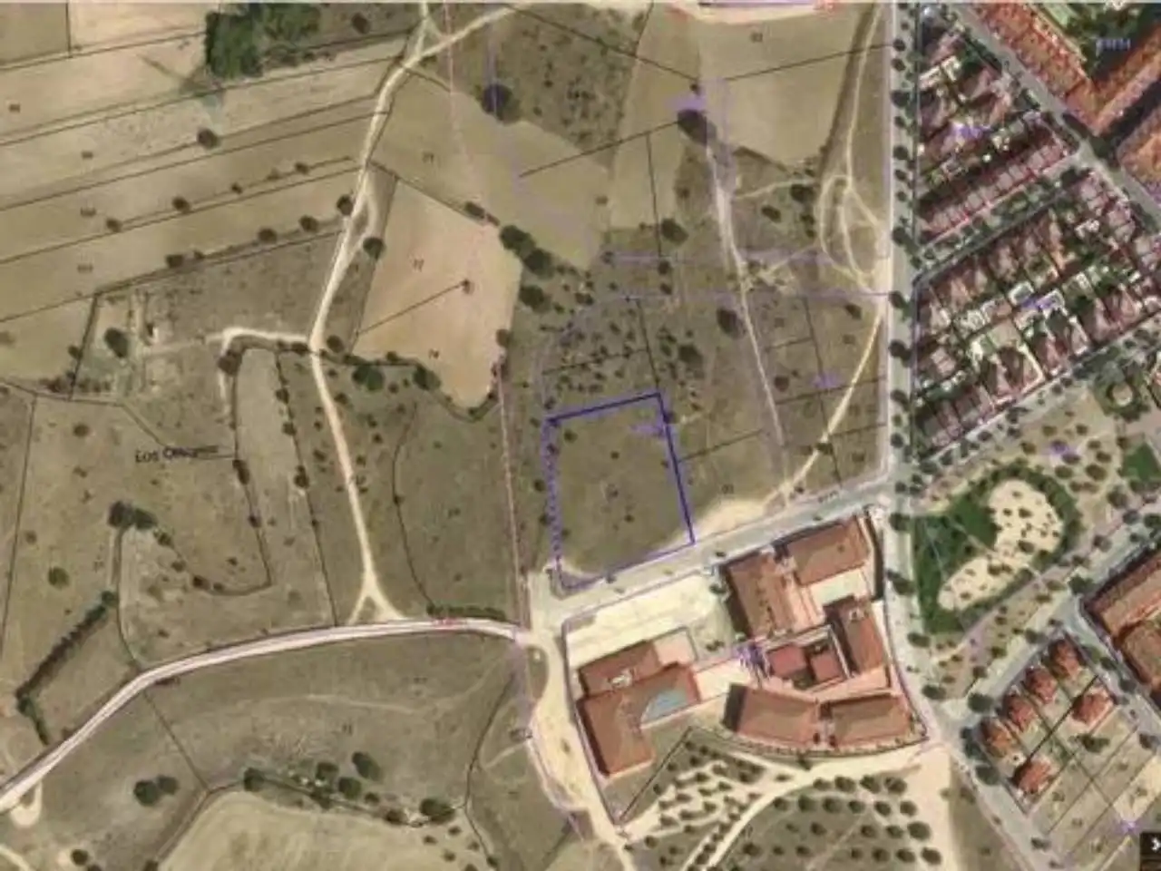 Residential land for sale in Sevilla la Nueva