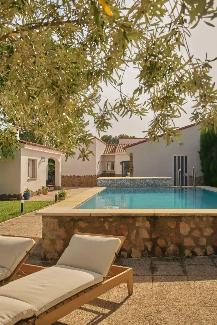 Houses for sale in Urbanizaciones