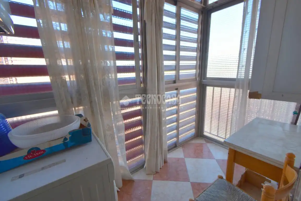 Habitación de Piso en venta en Madrid con Calefacción, Parquet y Terraza