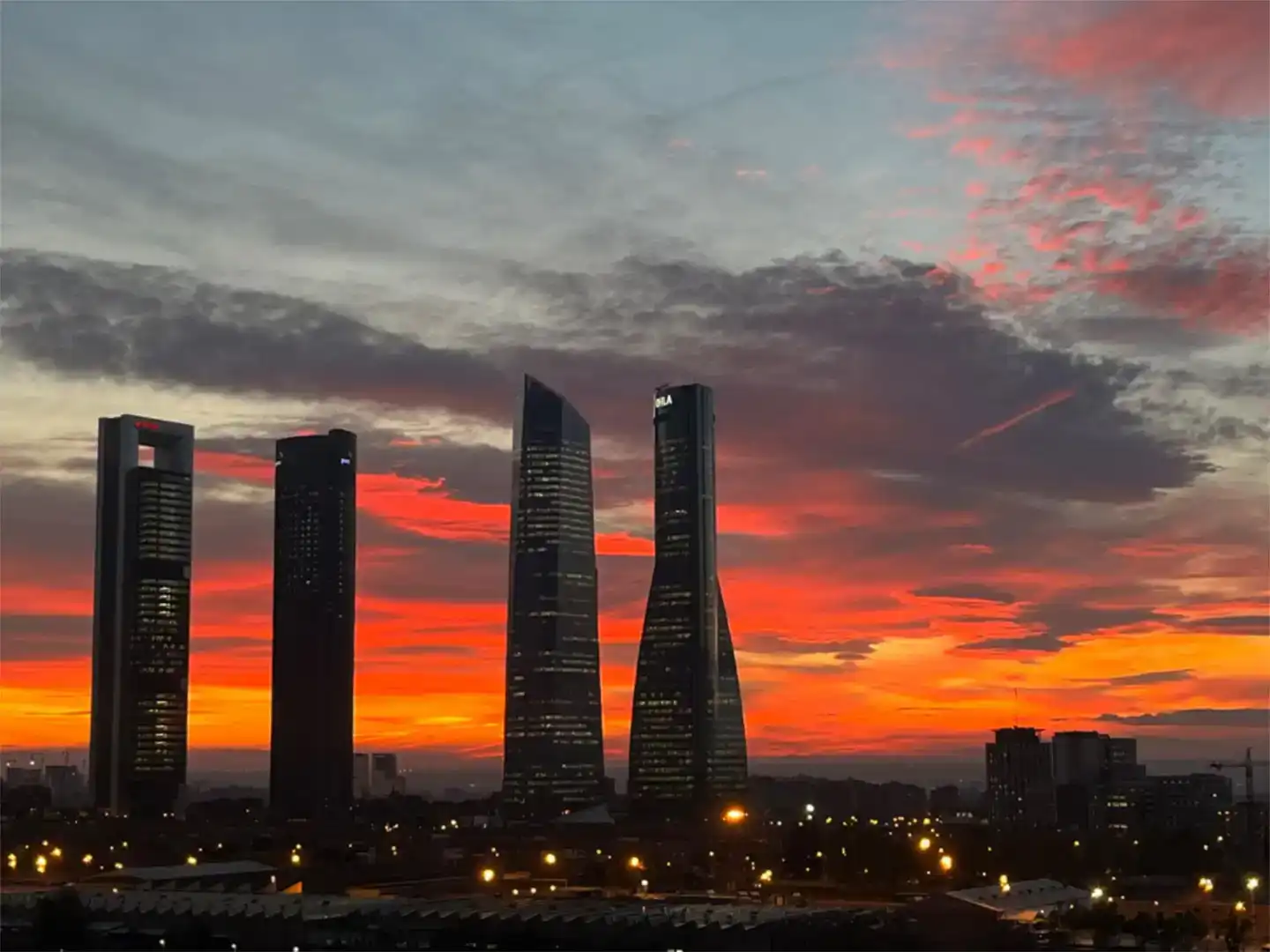 Außenansicht von Wohnung zum Verkauf in  Madrid Capital mit Klimaanlage und Schwimmbad