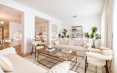 Living room of Flat for sale in  Madrid Capital  with Air Conditioner