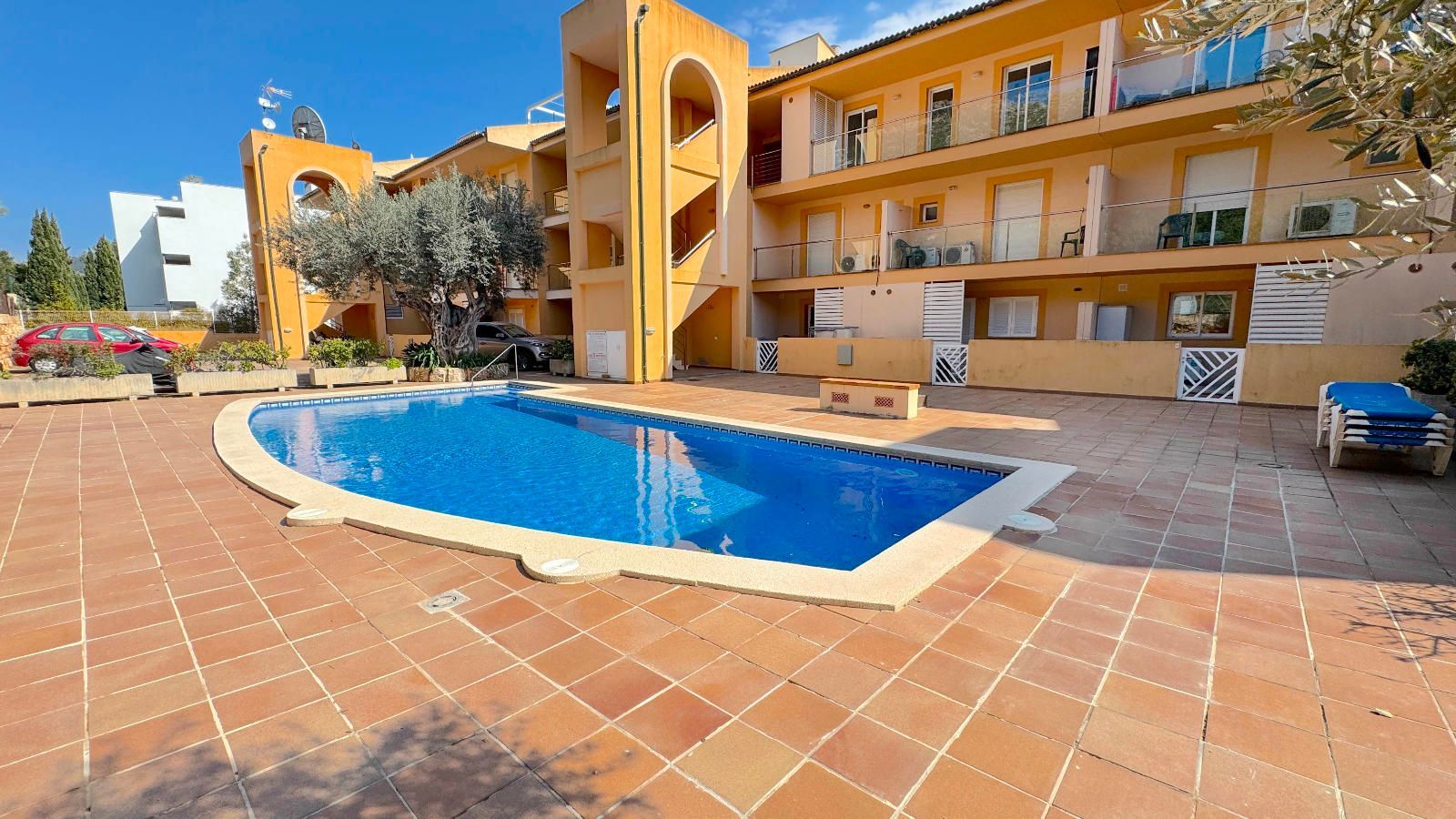 Swimming pool of Duplex for sale in Pollença  with Air Conditioner, Heating and Private garden