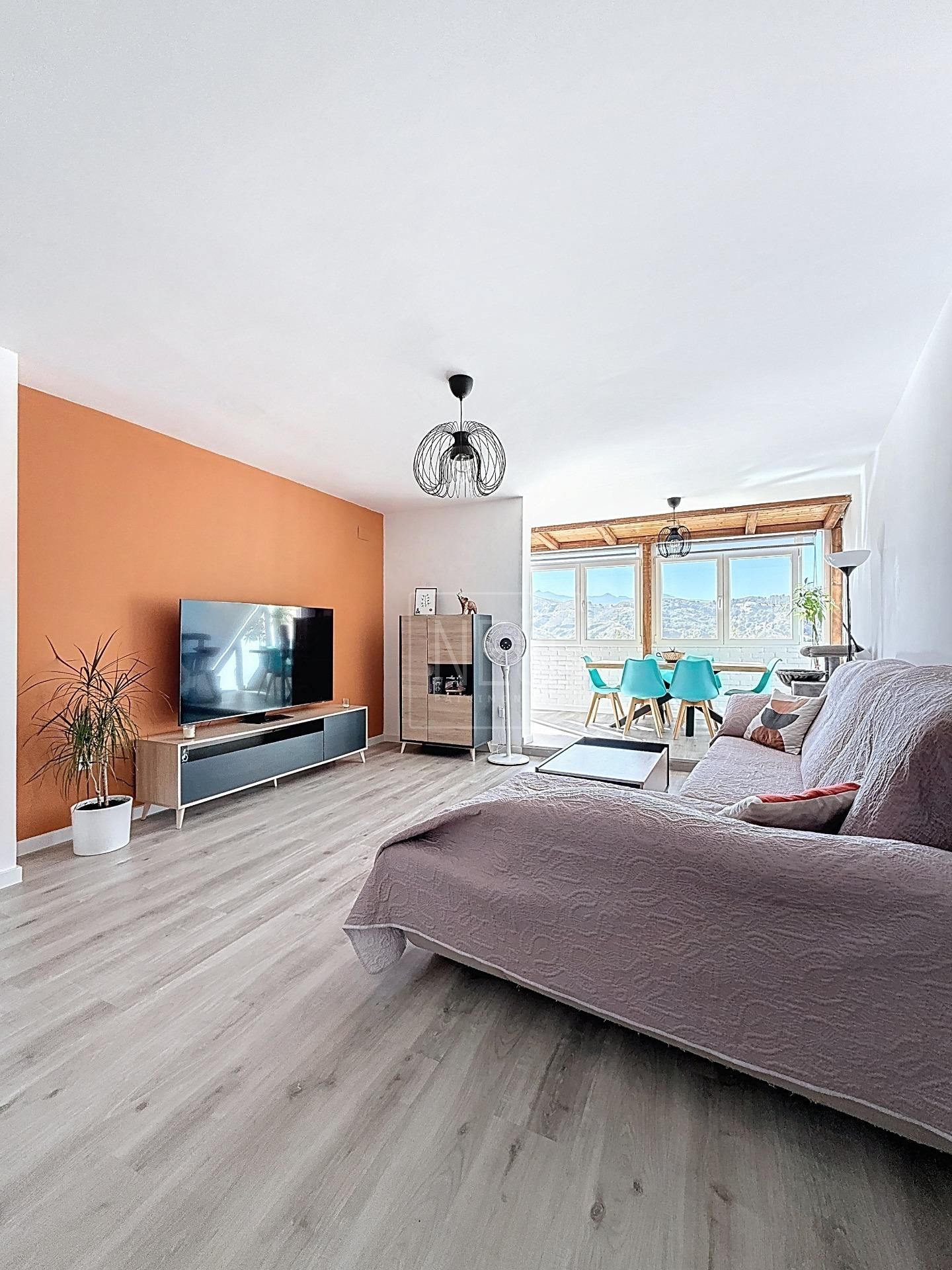 Living room of Single-family semi-detached for sale in Cenes de la Vega  with Air Conditioner, Private garden and Terrace