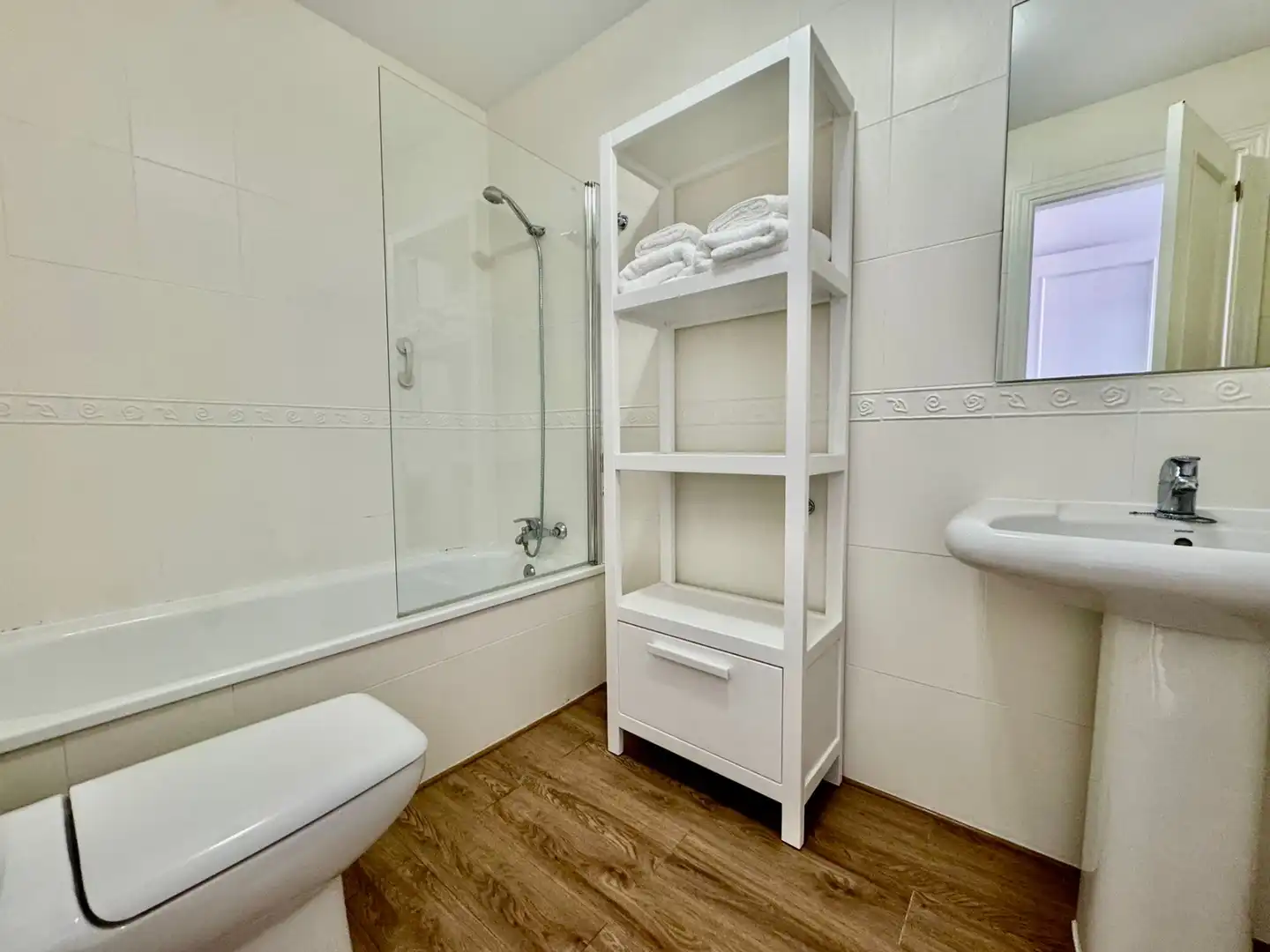 Baño de Apartamento en venta en Fuengirola con Aire acondicionado, Terraza y Amueblado