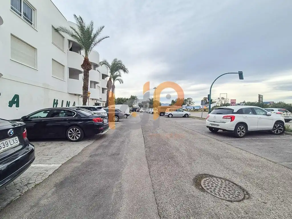 Parkplatz von Garage zum Verkauf in Vera