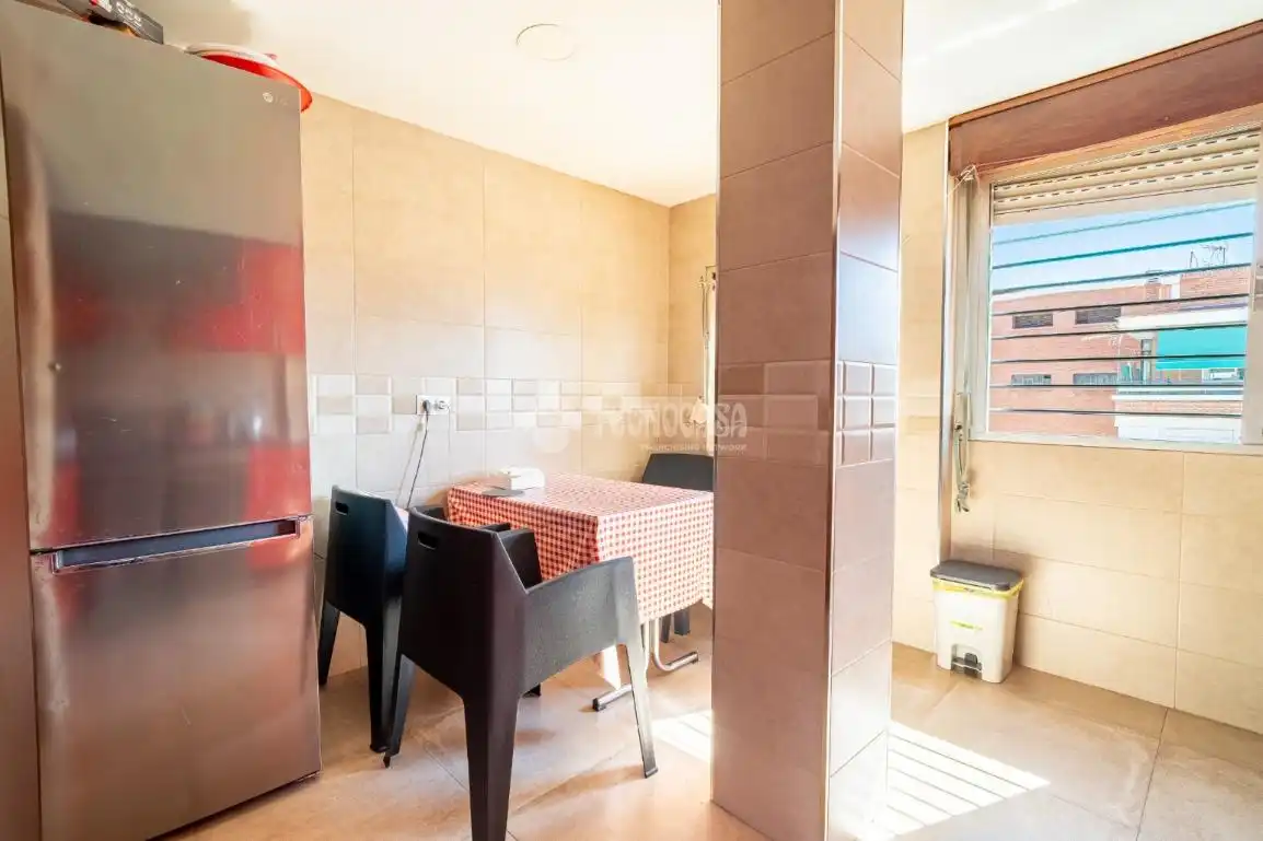 Kitchen of Flat for sale in Granada  with Air Conditioner, Heating and Terrace