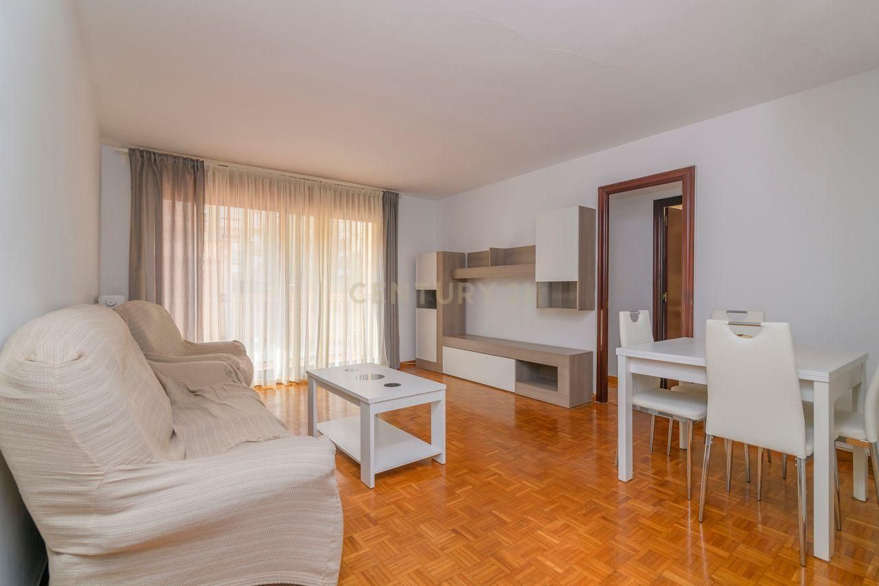 Living room of Apartment for sale in  Barcelona Capital