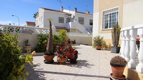 Foto 2 de Casa o xalet en venda a Calle Rodrigo, Zona Carrefour - Urbanizaciones, Torrevieja
