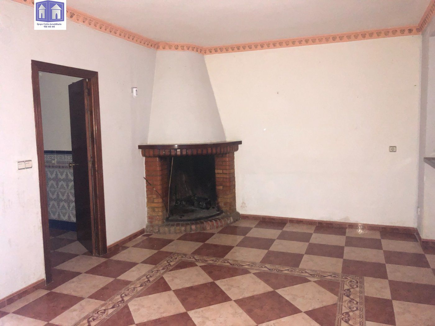 Single-family semi-detached for sale in Calle CALVARIO, Colomera