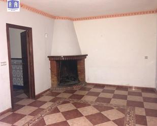 Casa adosada en venda a Calle CALVARIO, Colomera