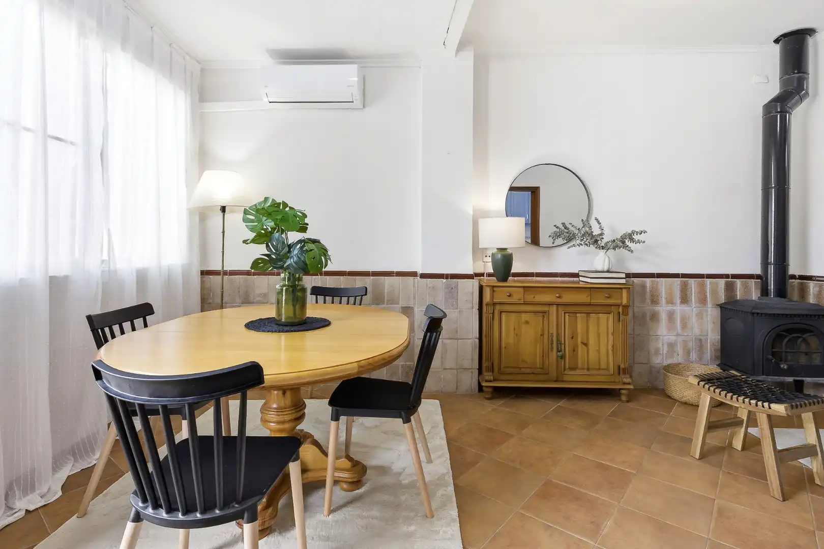 Comedor de Casa adosada en venta en Navajas con Aire acondicionado, Calefacción y Jardín privado