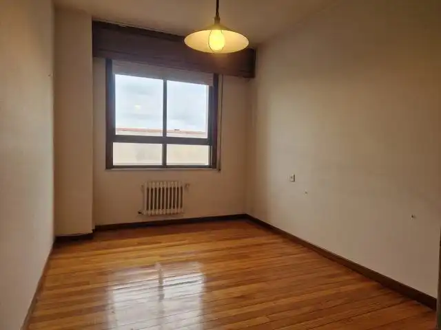 Habitación de Piso en venta en Teo con Calefacción, Parquet y Trastero