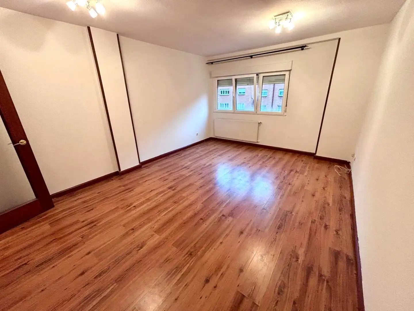 Pis en venda en Gijón  amb Calefacció, Parquet i Terrassa