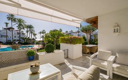 Terrassa de Planta baixa en venda en Estepona amb Aire condicionat, Terrassa i Piscina