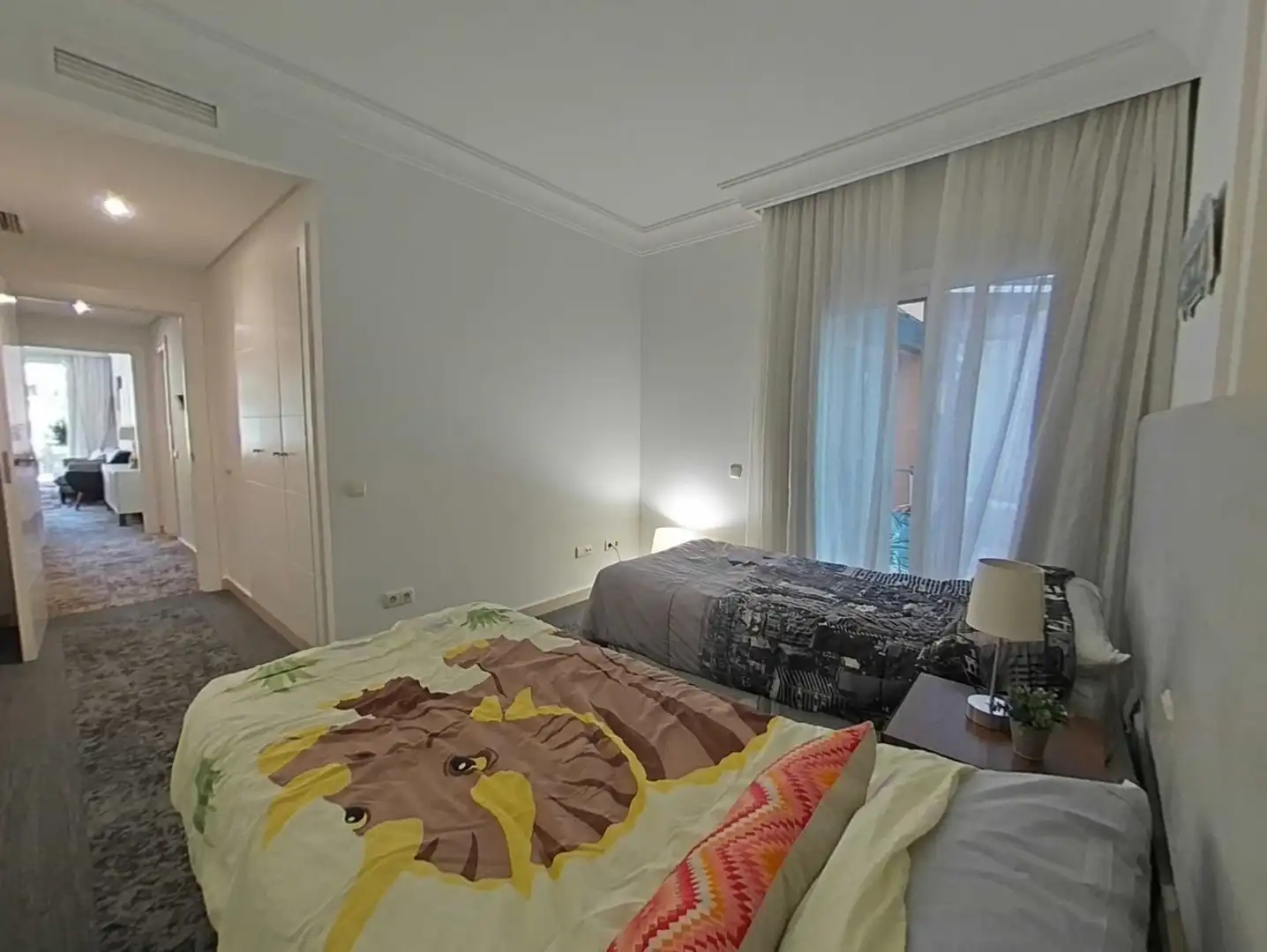 Dormitori de Apartament en venda en Marbella amb Terrassa, Traster i Moblat