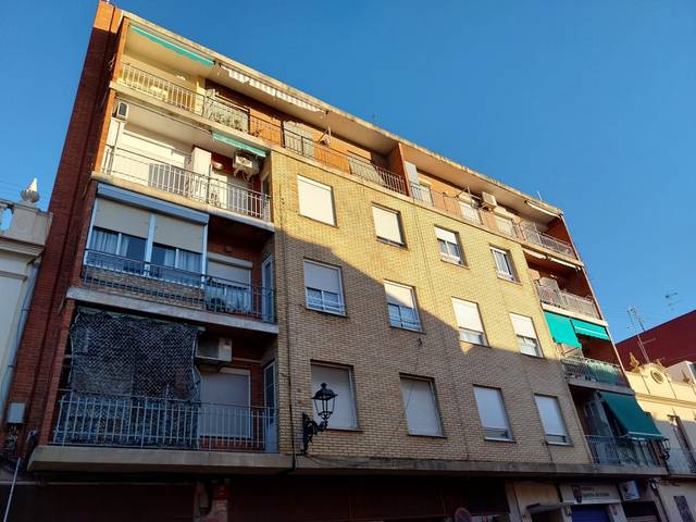 Piso en Venta en Carrer de Vicent Puchol, 11 en El Castellar i l'Oliverar