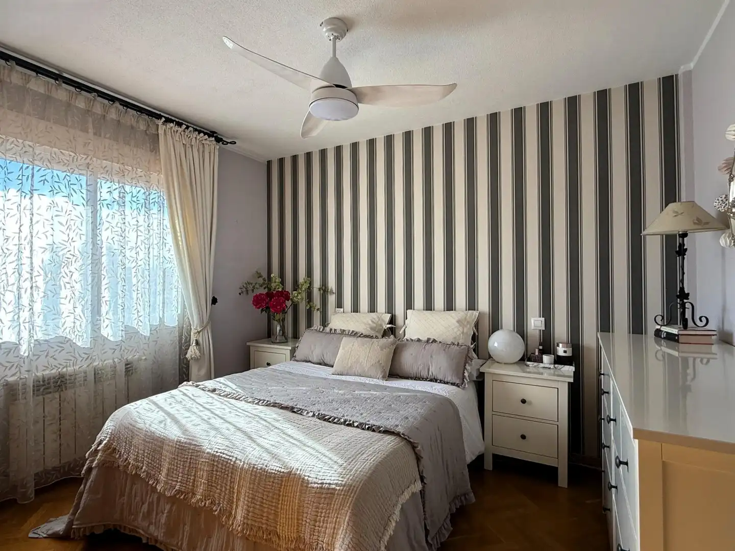 Habitación de Casa adosada en venta en Guadalajara con Aire acondicionado, Calefacción y Terraza