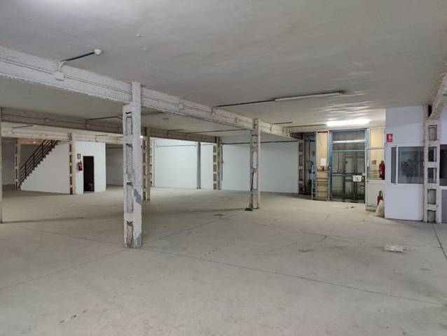 Nave industrial en Alquiler en El Plantinar – Avda. La Paz - El Juncal