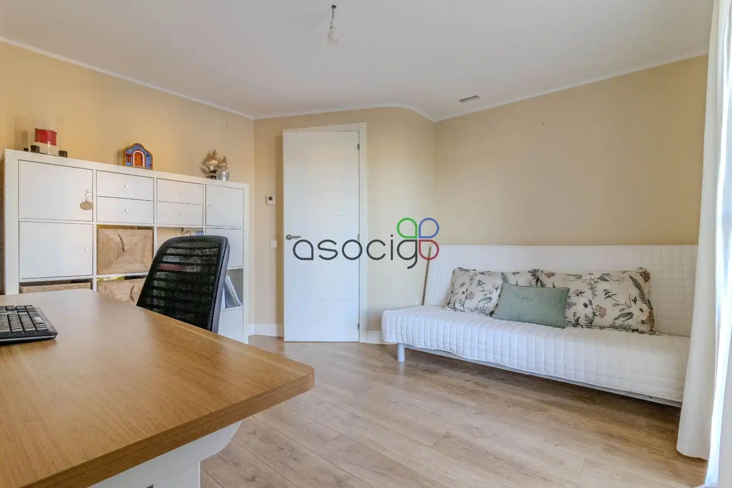 Bedroom of Houses for sale in Cabanillas del Campo  with Air Conditioner, Heating and Storage room