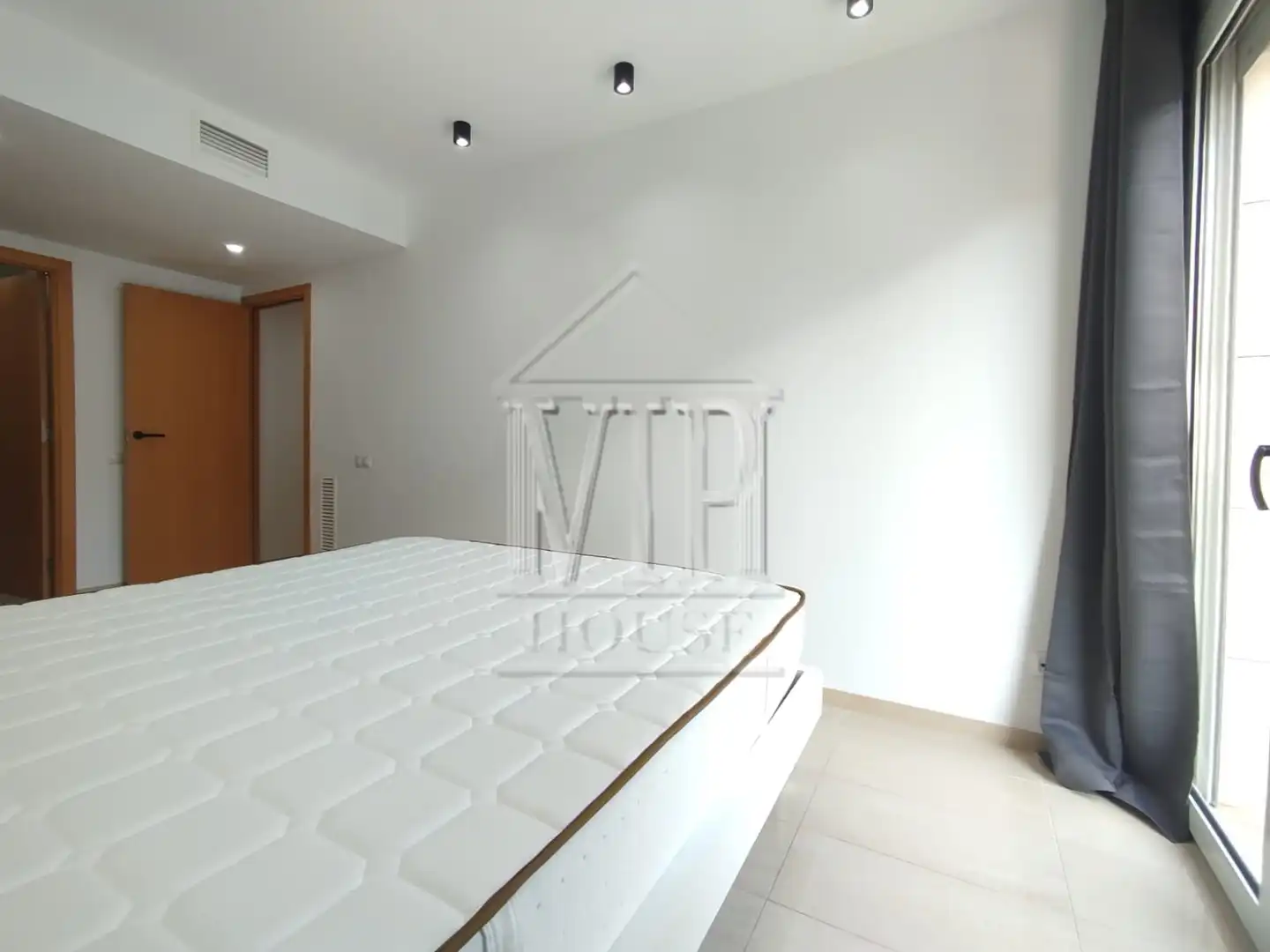 Bedroom of Flat for sale in Badalona  with Air Conditioner, Heating and Furnished