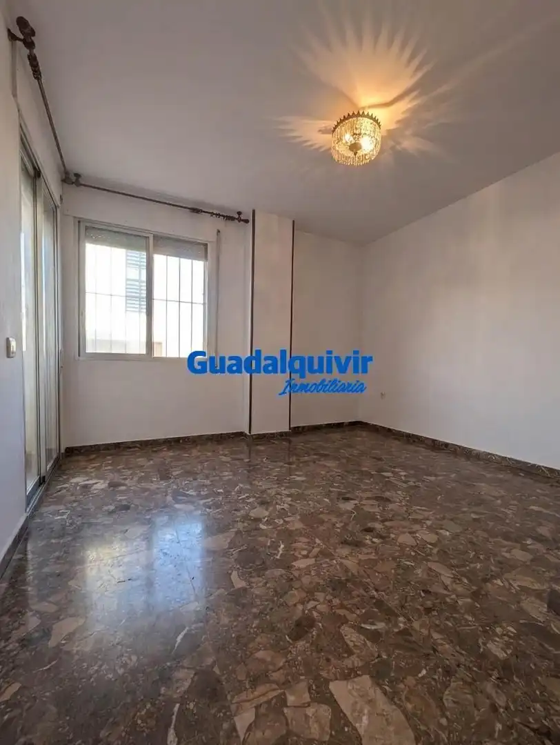 Flat with lift for sale in Avenida RAMON Y CAJAL, imagen 25
