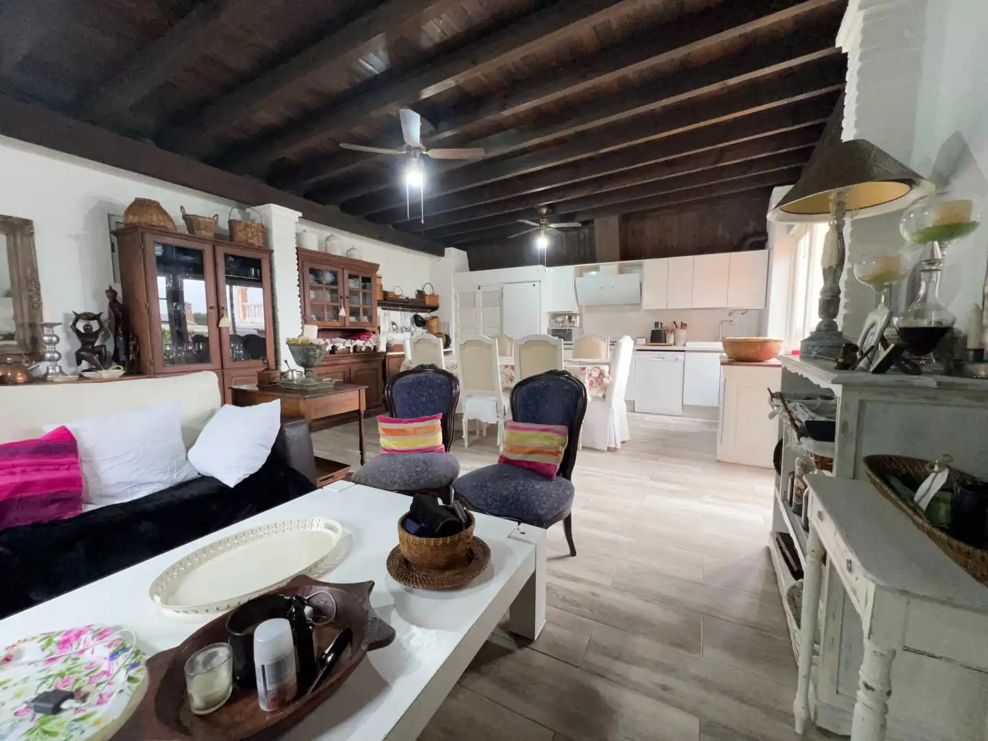 Cuina de Casa o xalet en venda en Alhaurín de la Torre amb Aire condicionat, Jardí privat i Terrassa